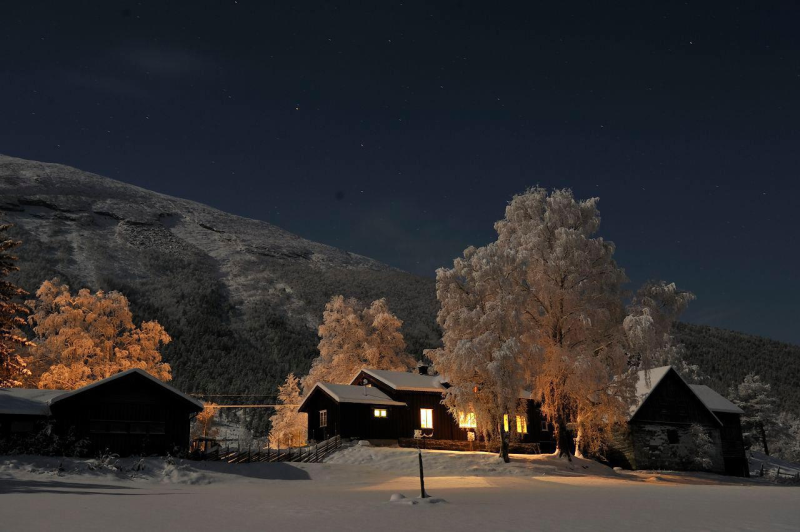 HELSING TIL JUL OG NYTTÅR.