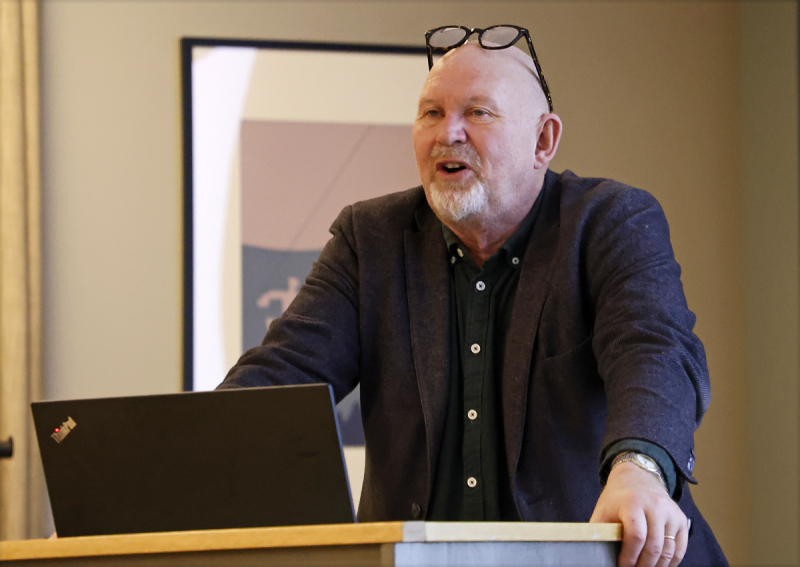 En fryd å høre Svein Olav Hoff presenterte sin nye bok «Kunsten og Lillehammer» i Lillehammer Rotary tirsdag kveld