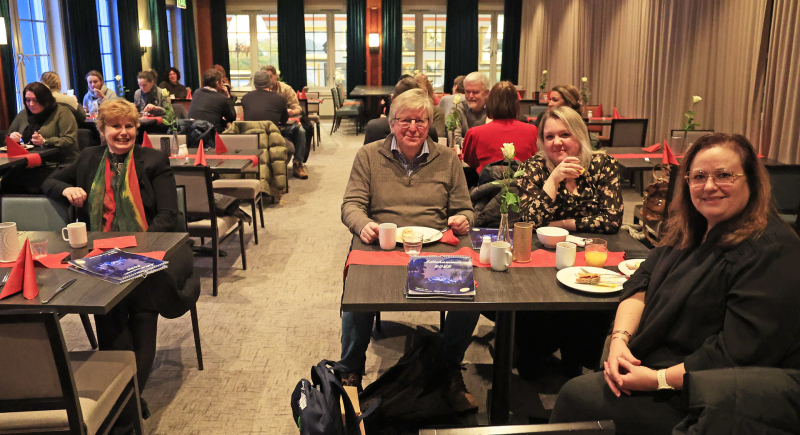 Lillehammerkalenderen presentert på frokostmøte for bedriftene i Lillehammer Sentrum.