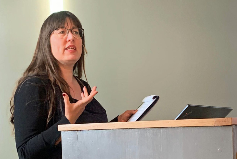 Rektor Signe Therese Strøm ved Nansenskolen i Lillehammer Rotary tirsdag kveld om Ytringsfrihetens vilkår og vår ytringskultur