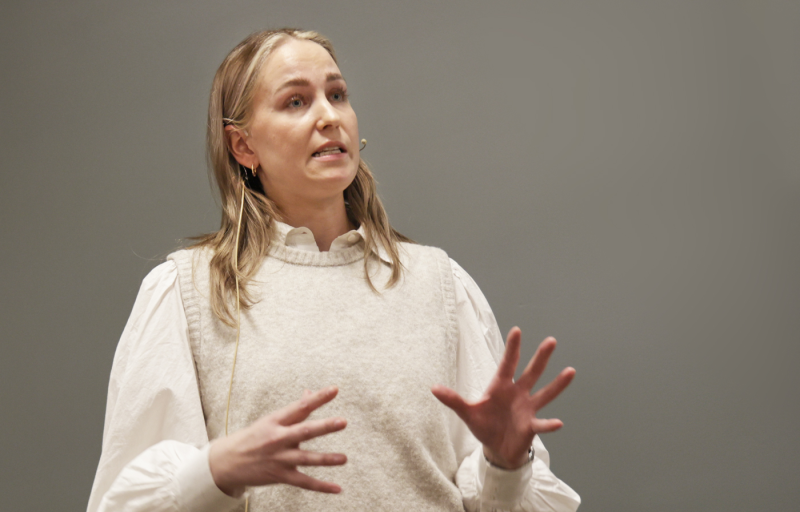 Katinka Zeiner ga en tankevekkende presentasjon i Rotarymøtet tirsdag kveld om arbeidet med psykisk helse hos barn og unge.