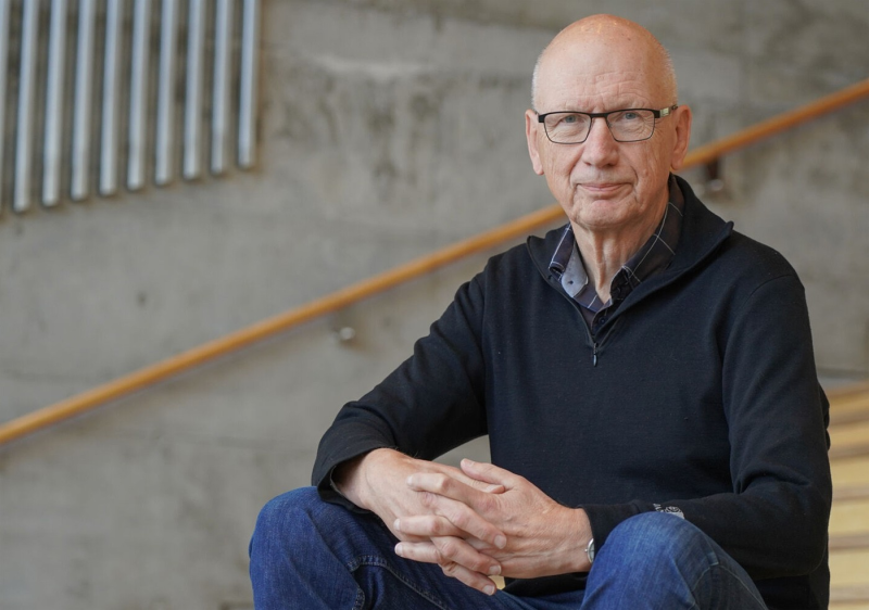 Foran valget, professor emeritus Jon Helge Lesjø vurderer og komenterer.