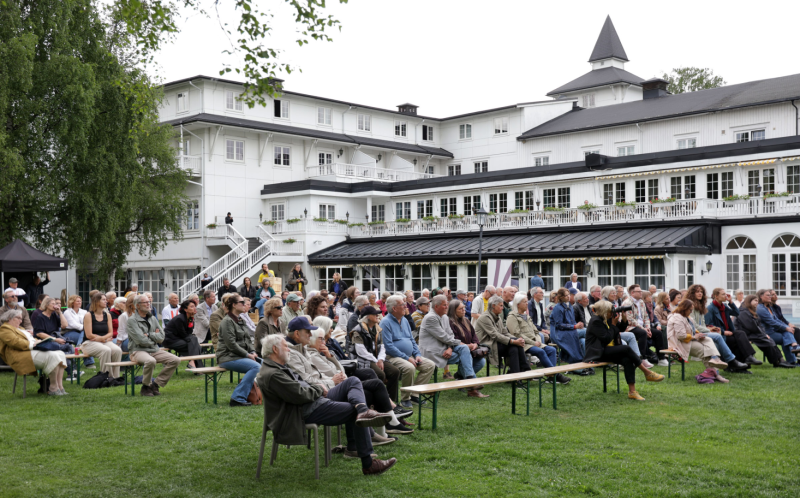 WEXFO - Lillehammer Rotary godt representert under Folkemøtet i Parken ved Lillehammer Hotel tirsdag ettermiddag.